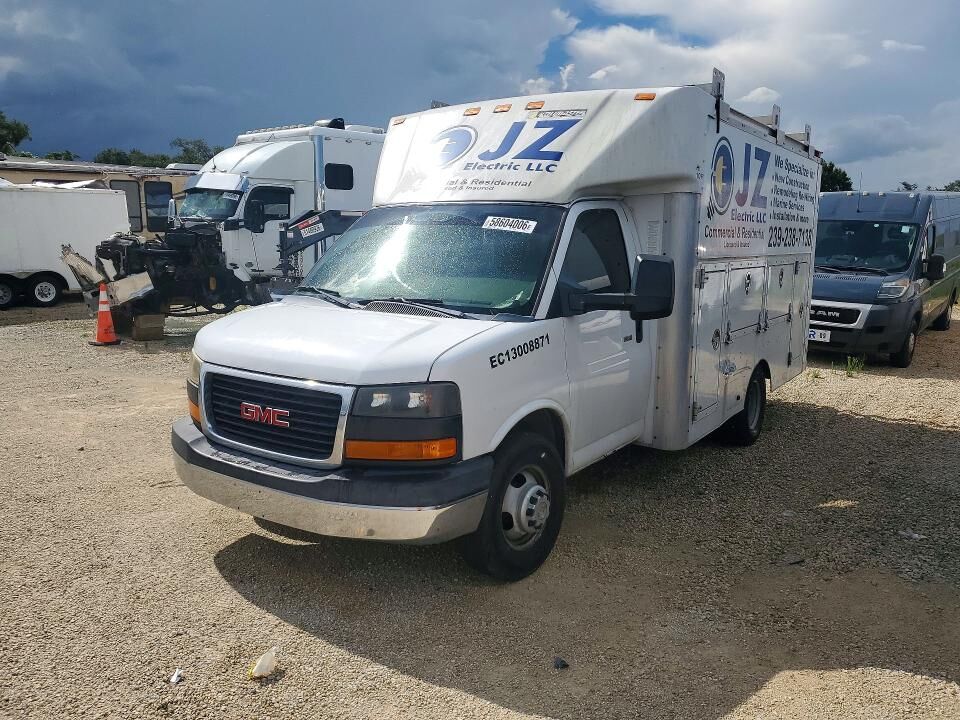 2013 GMC Savana