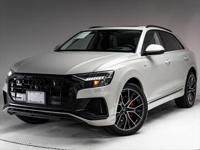 2023 AUDI Q8