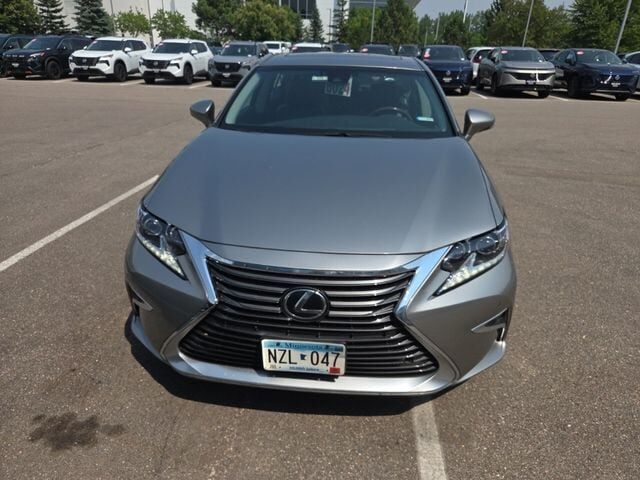 2016 LEXUS ES