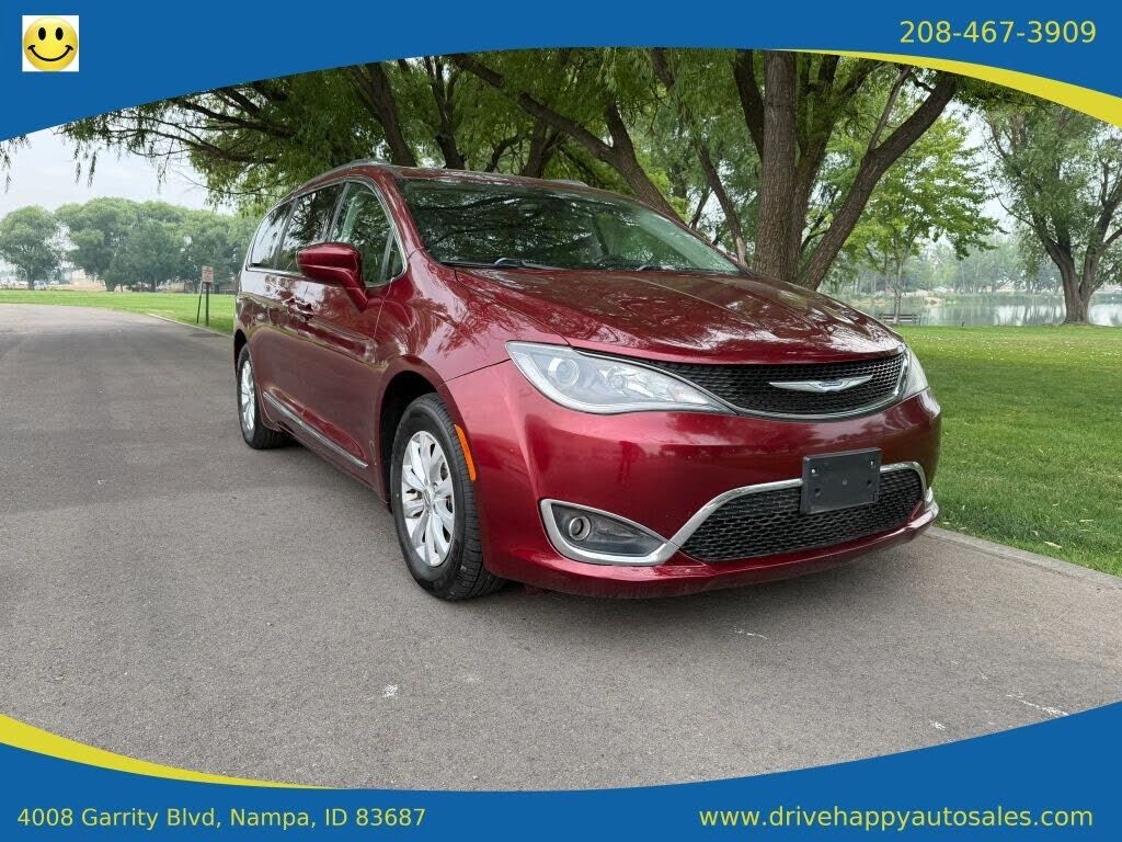 2019 CHRYSLER Pacifica