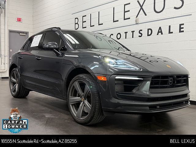2022 PORSCHE Macan