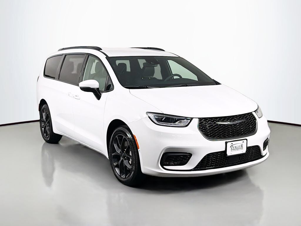 2023 CHRYSLER Pacifica