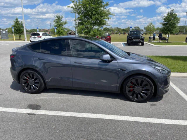 2022 TESLA Model Y