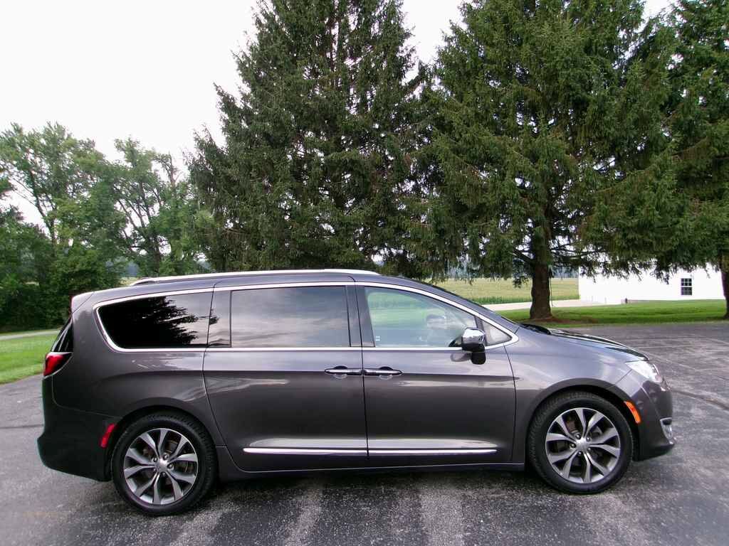 2018 CHRYSLER Pacifica