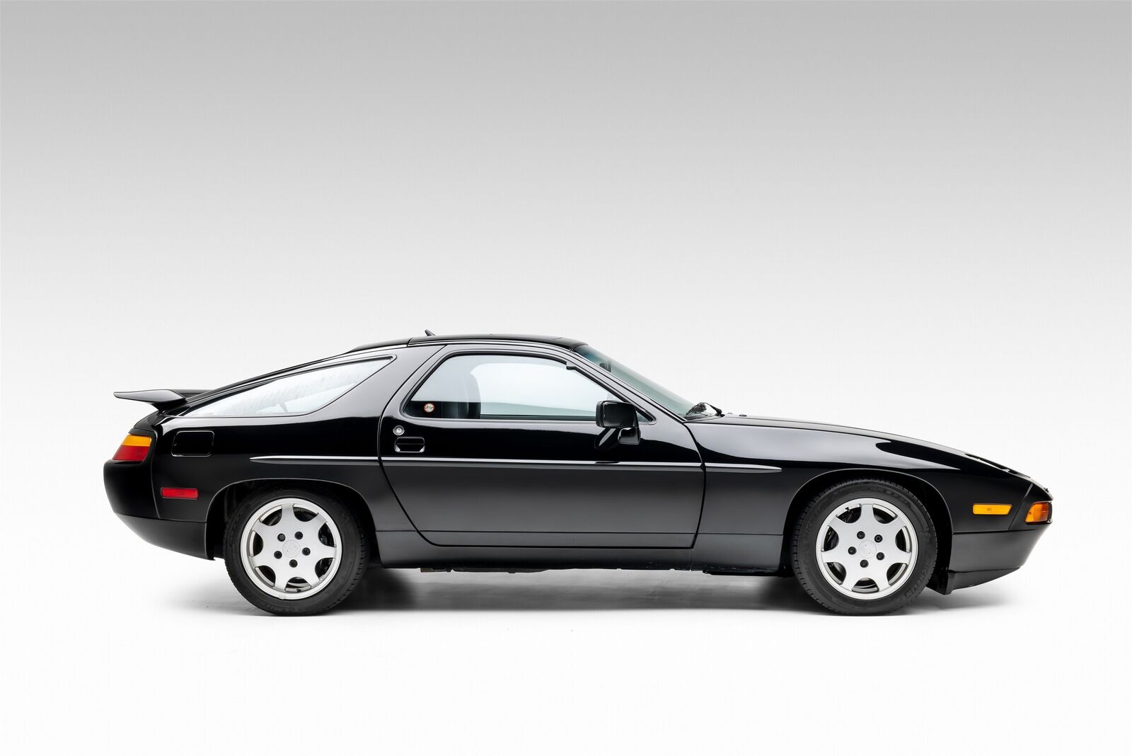 1991 PORSCHE 928