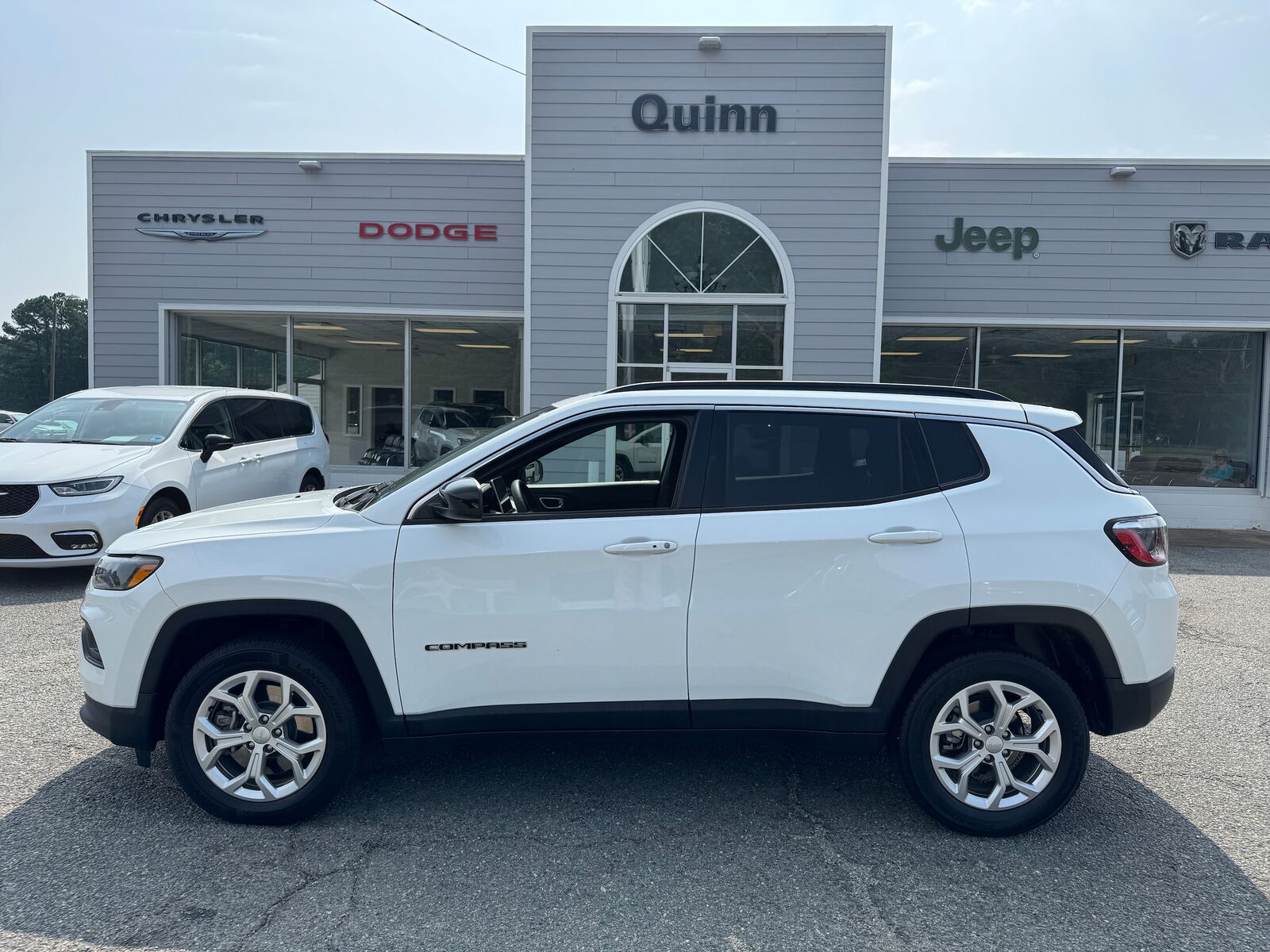 2024 JEEP Compass