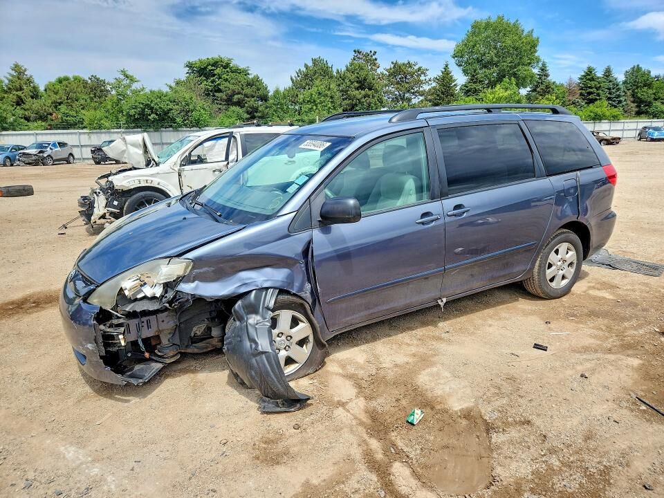 2009 TOYOTA Sienna