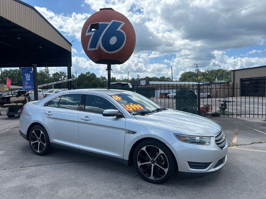 2016 FORD Taurus