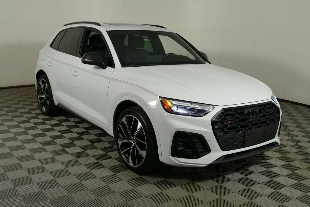2024 AUDI SQ5