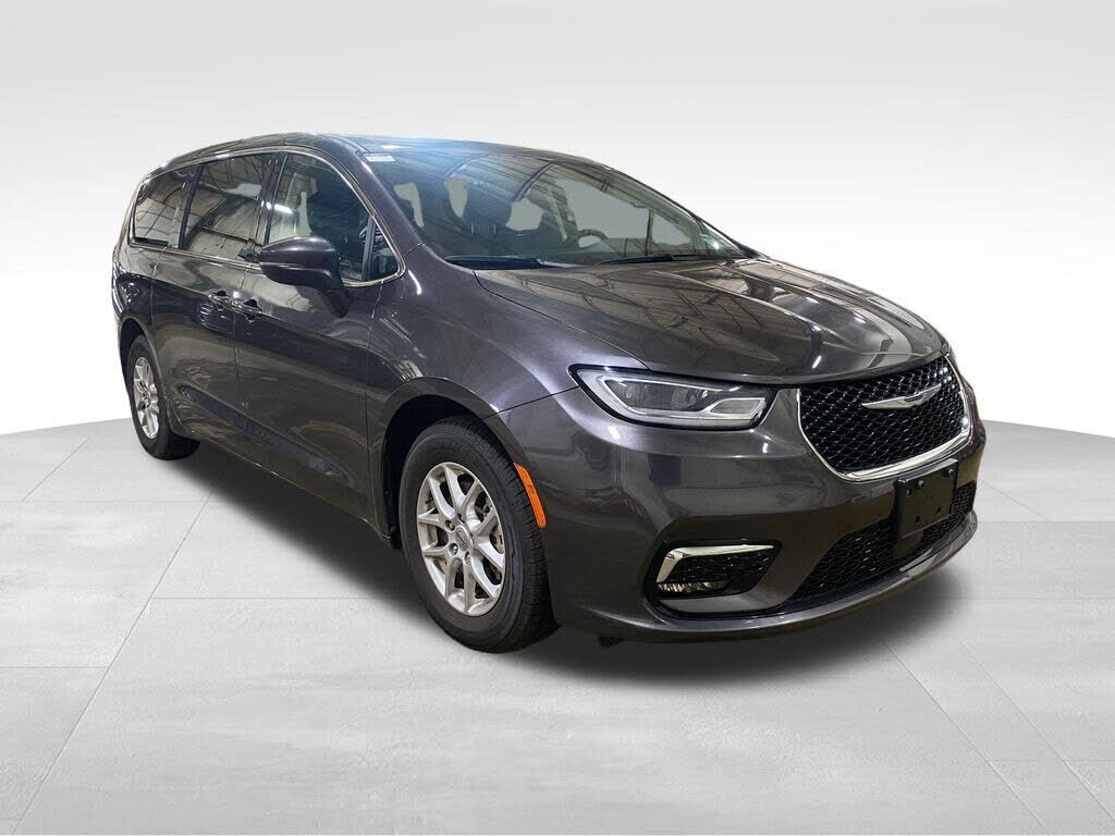 2023 CHRYSLER Pacifica