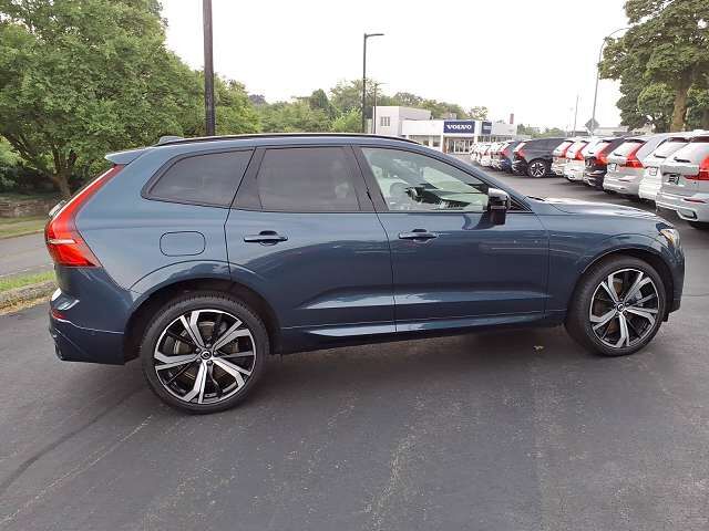 2024 VOLVO XC60