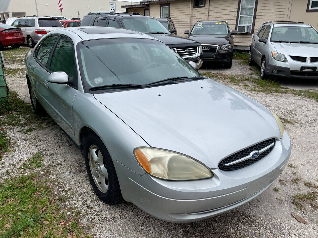2002 FORD Taurus
