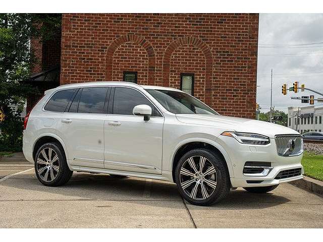 2025 VOLVO XC90