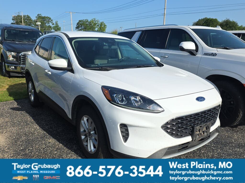 2020 FORD Escape