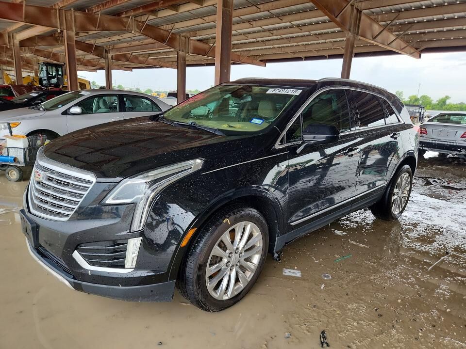 2017 CADILLAC XT5