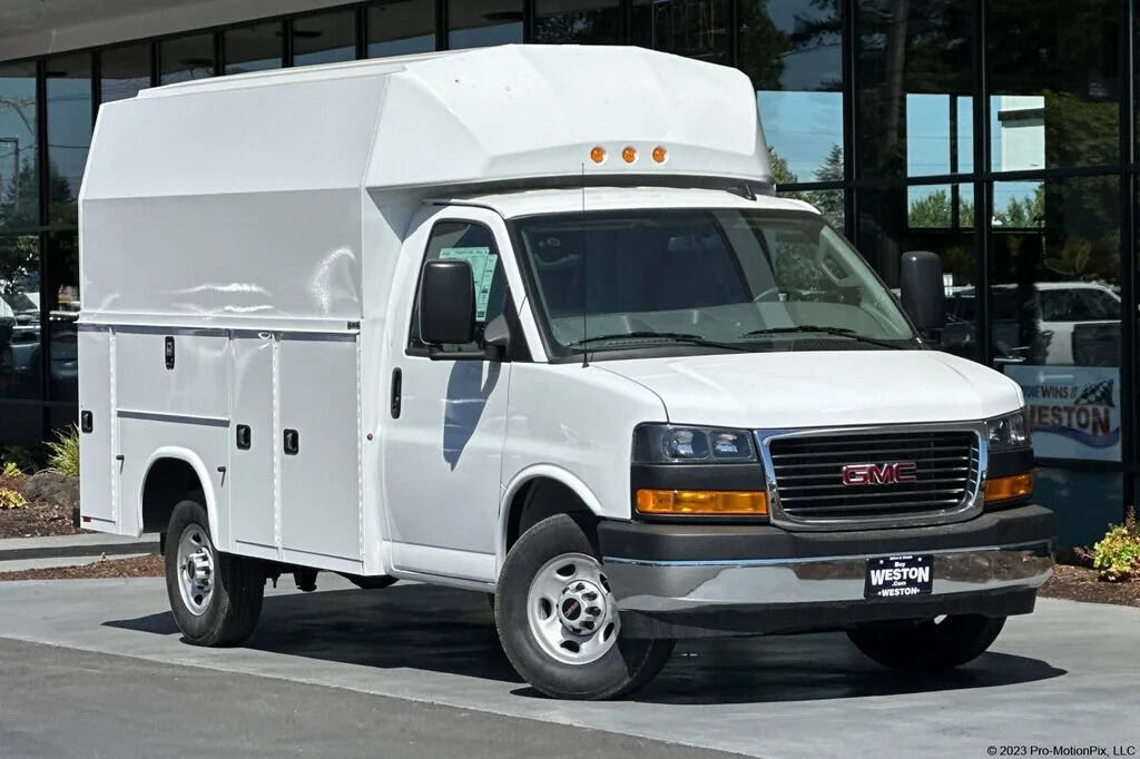 2025 GMC Savana