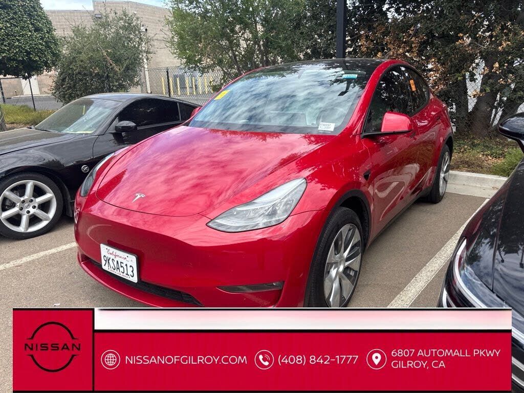 2023 TESLA Model Y