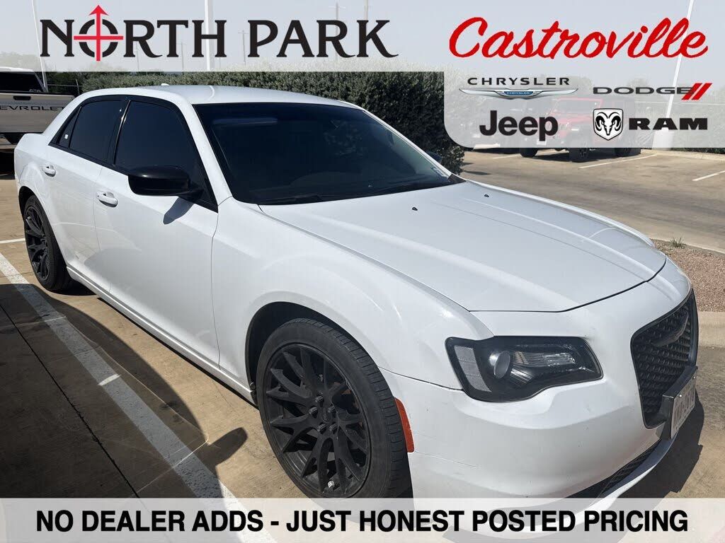 2020 CHRYSLER 300