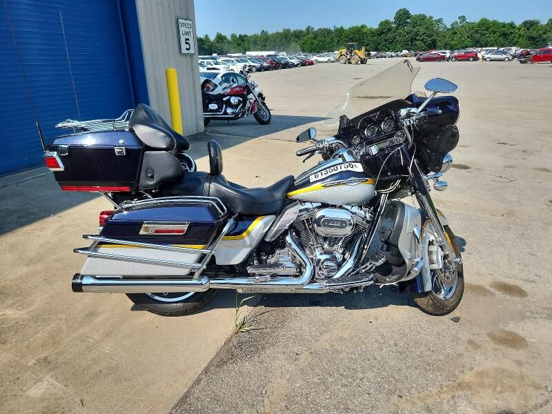2012 HARLEY DAVIDSON CVO Ultra Classic Electra Glide