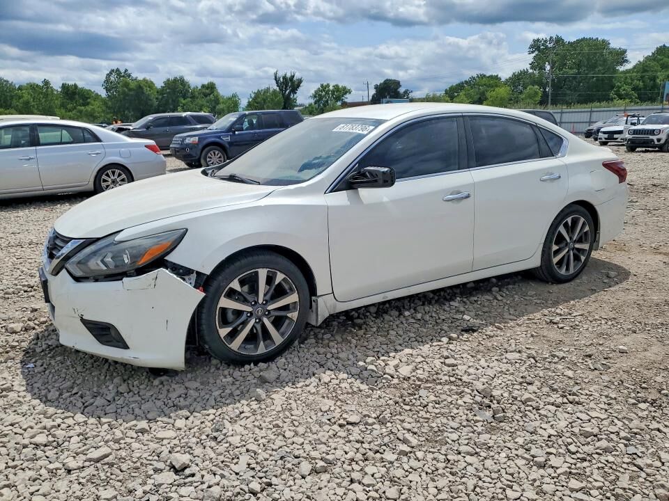 2017 NISSAN Altima