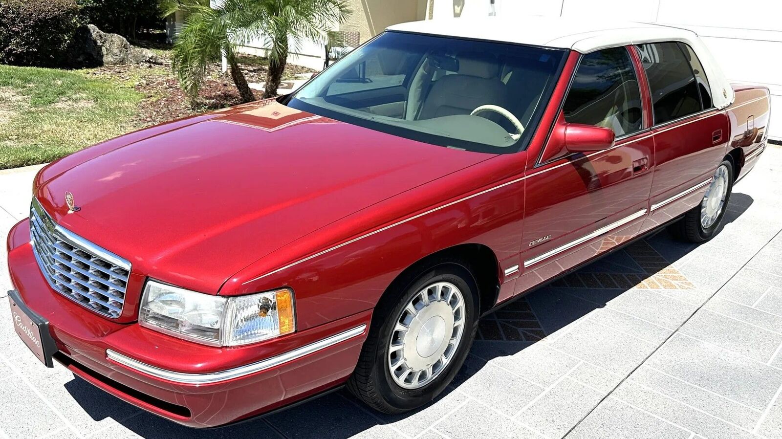 2002 CADILLAC Deville