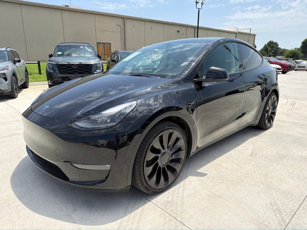 2023 TESLA Model Y
