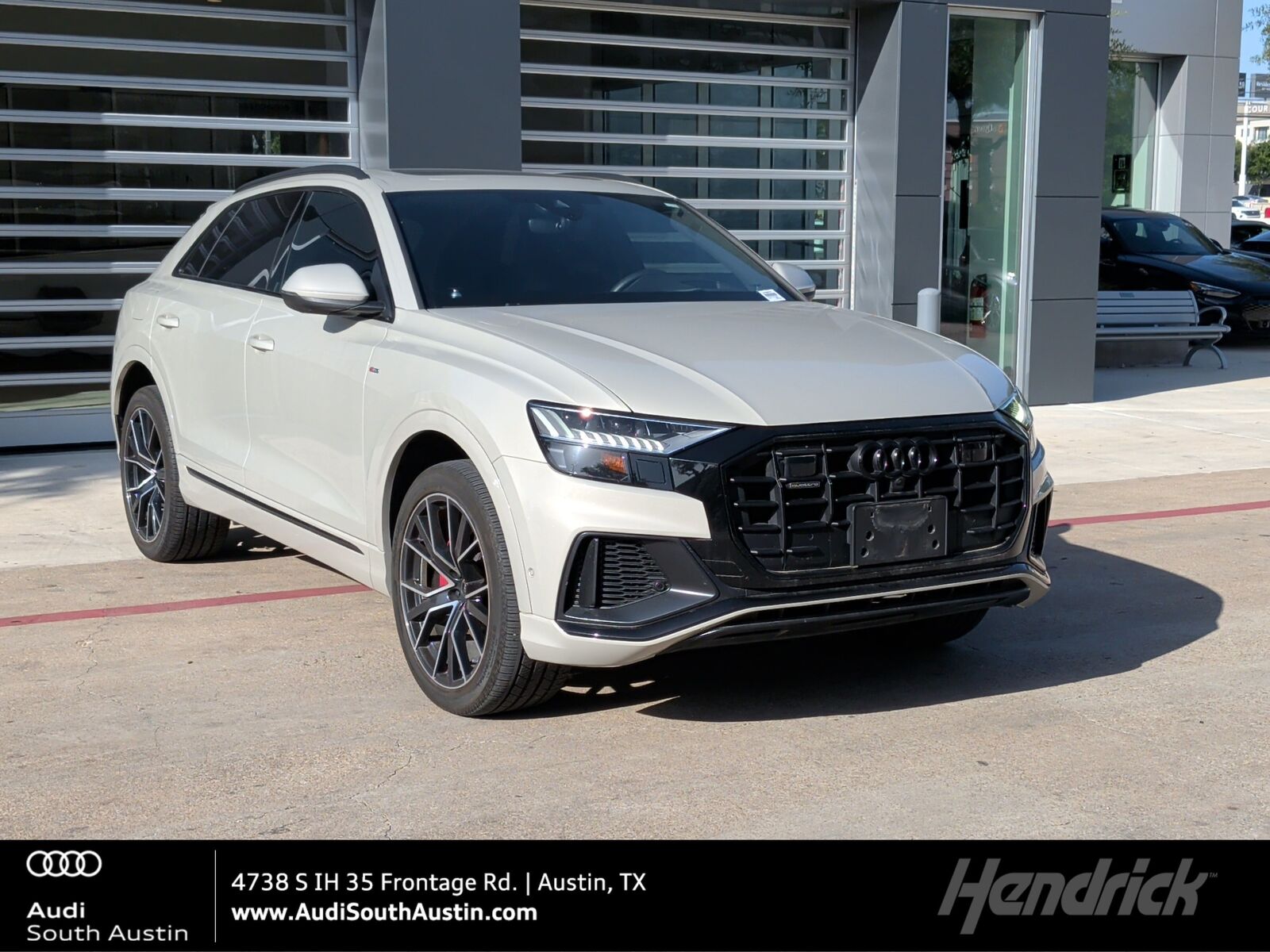 2023 AUDI Q8
