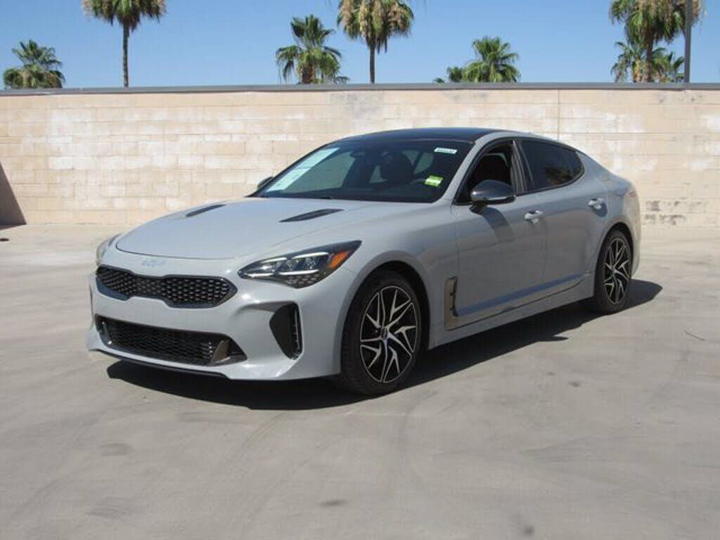 2022 KIA Stinger