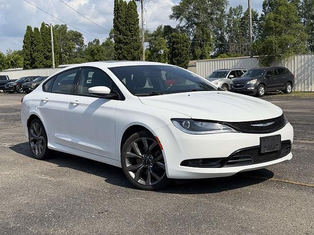 2016 CHRYSLER 200