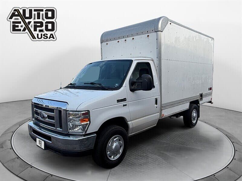 2017 FORD E-350