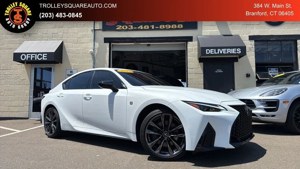 2025 LEXUS IS