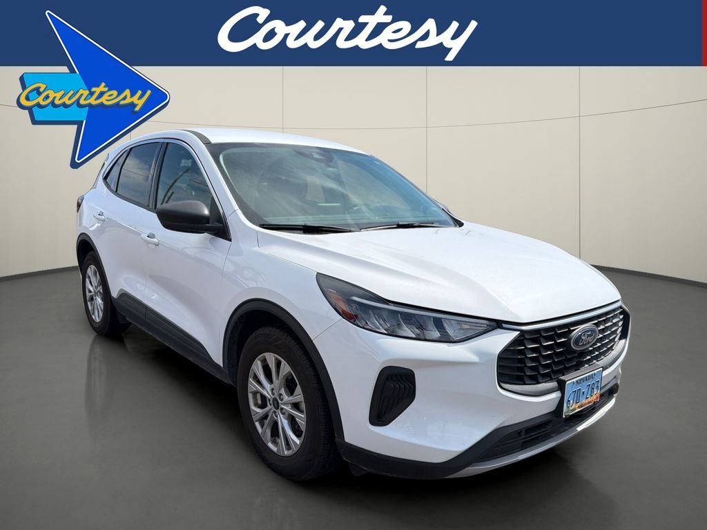 2024 FORD Escape
