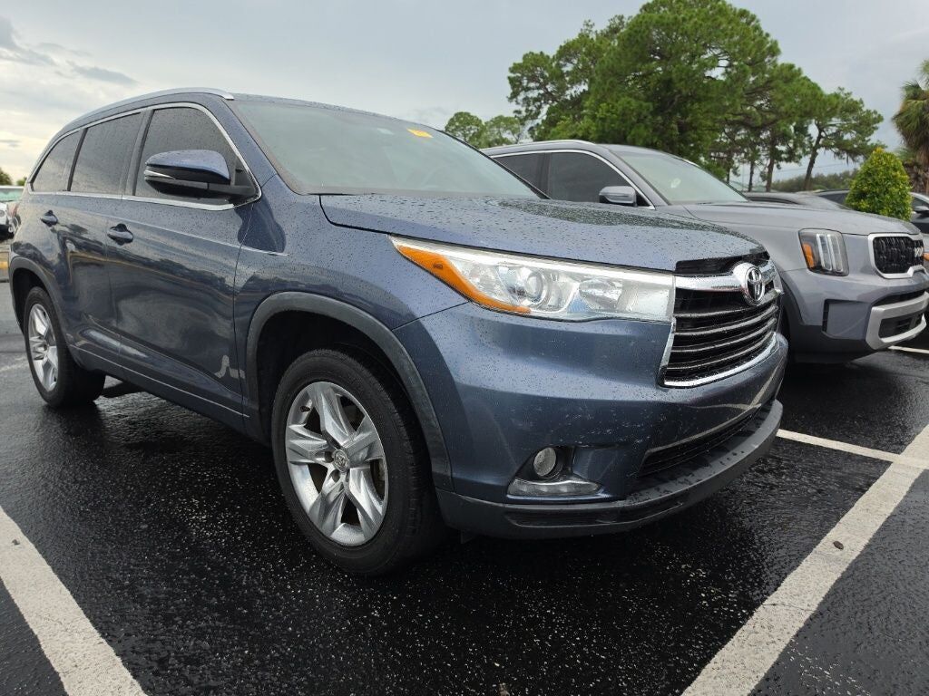 2014 TOYOTA Highlander