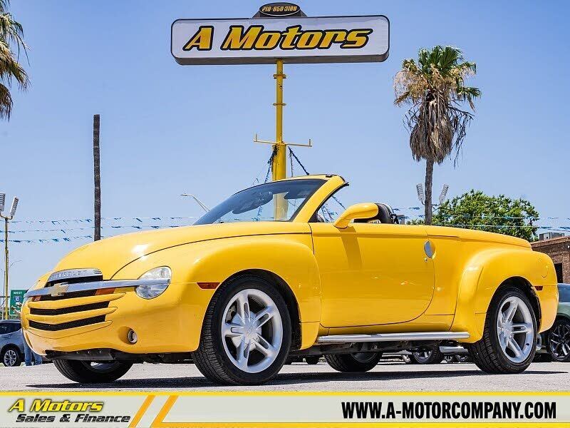 2004 CHEVROLET SSR