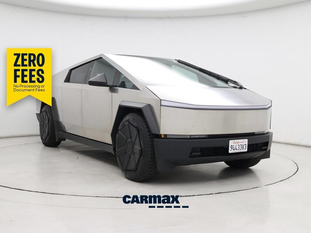 2024 TESLA Cybertruck
