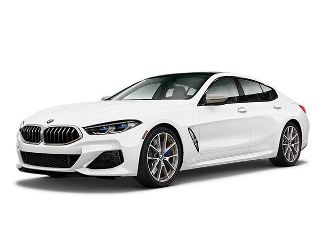 2022 BMW M8