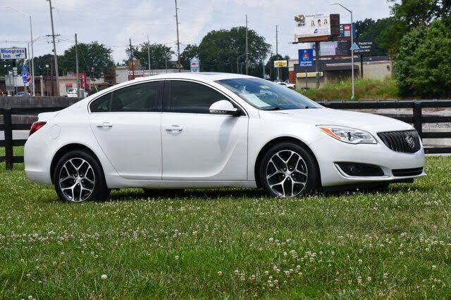 2017 BUICK Regal