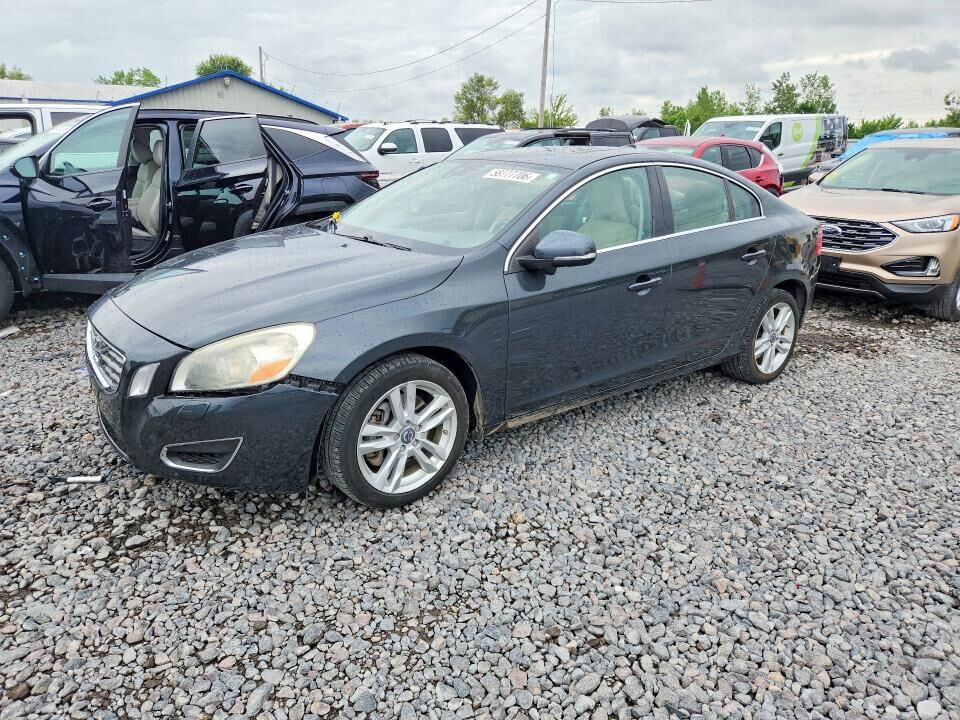 2013 VOLVO S60