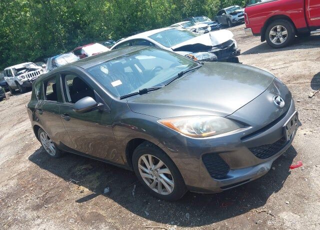 2012 MAZDA Mazda3