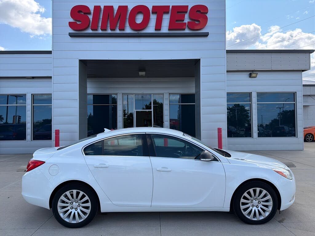 2012 BUICK Regal