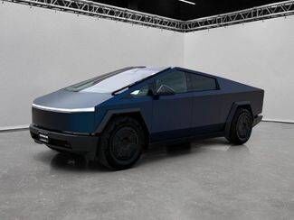 2025 TESLA Cybertruck