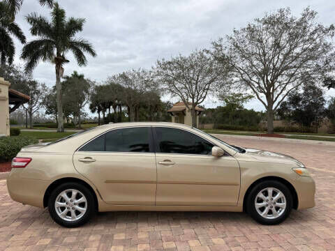 2011 TOYOTA Camry