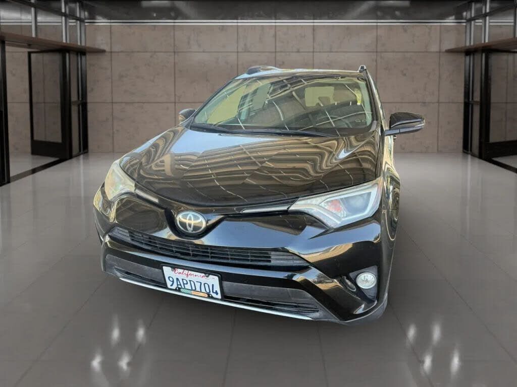 2018 TOYOTA RAV4