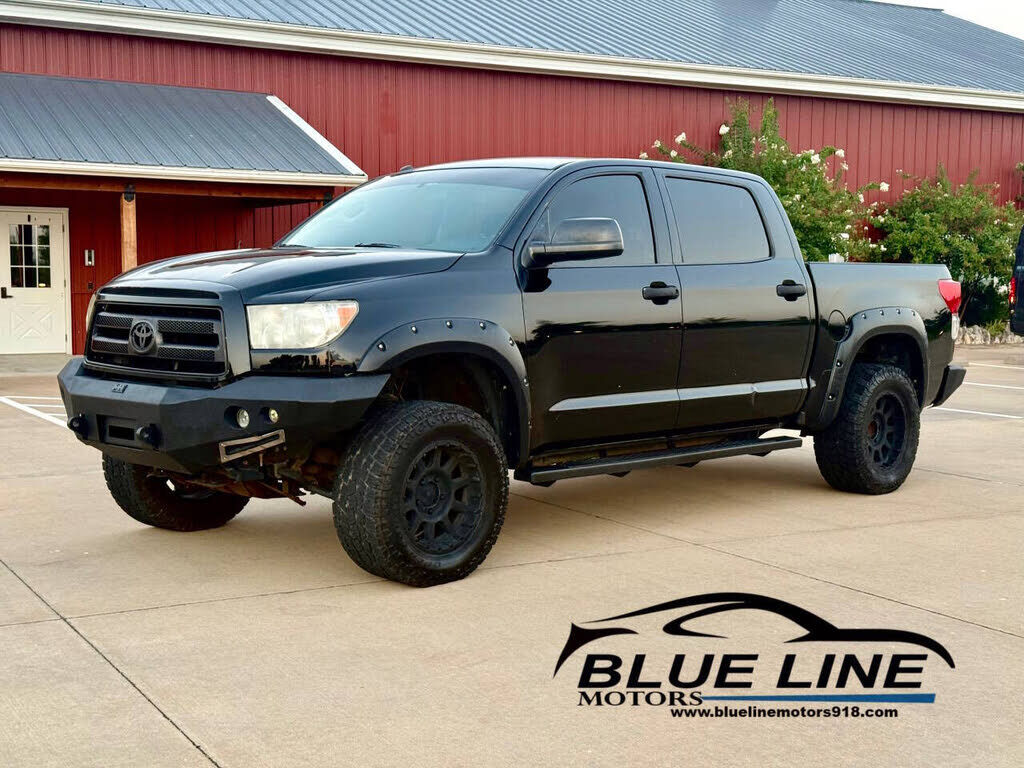 2010 TOYOTA Tundra