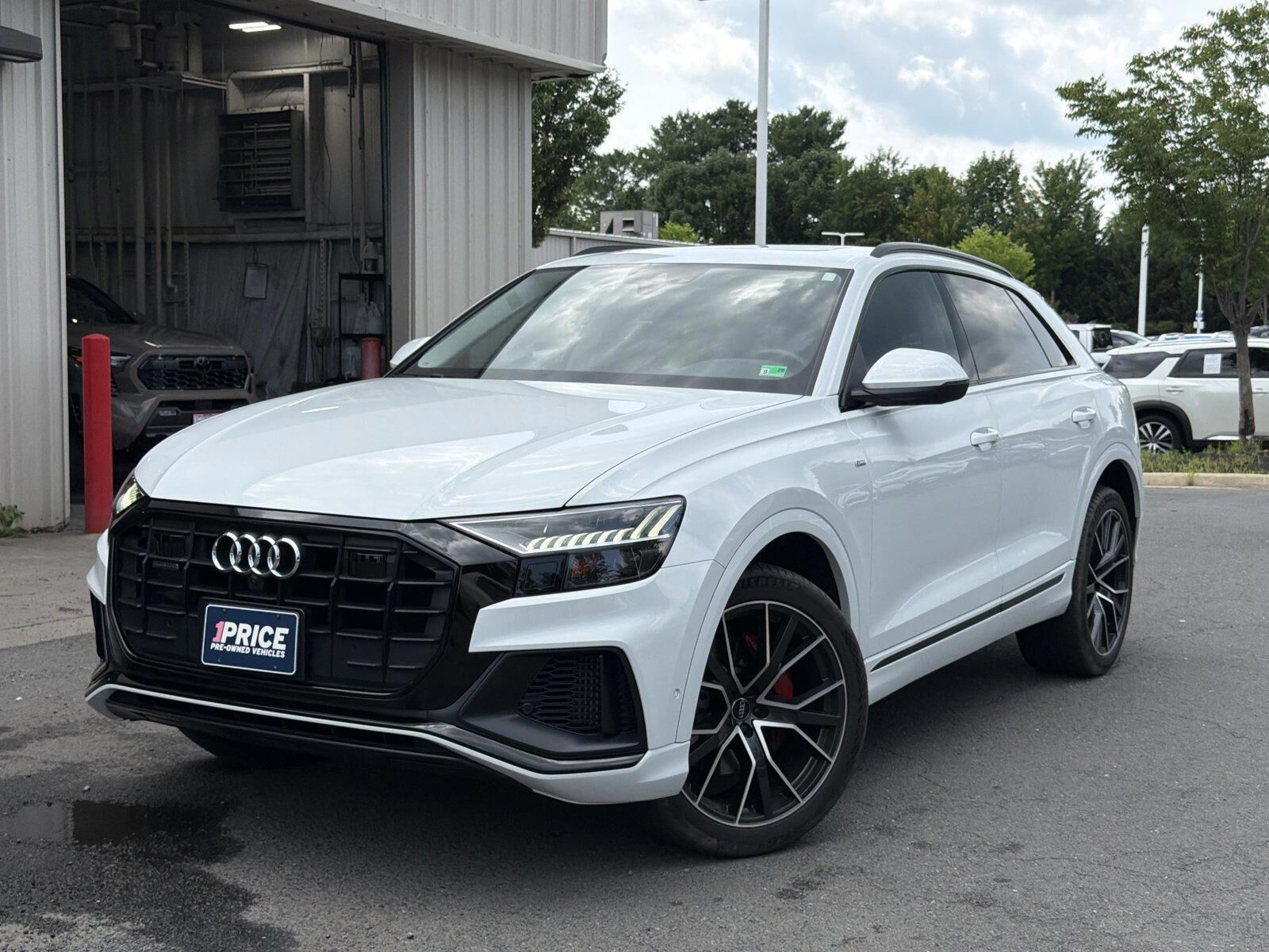 2021 AUDI Q8