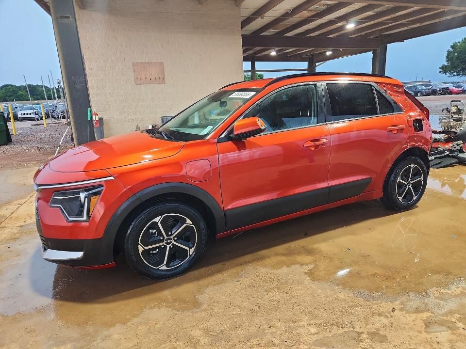 2023 KIA Niro