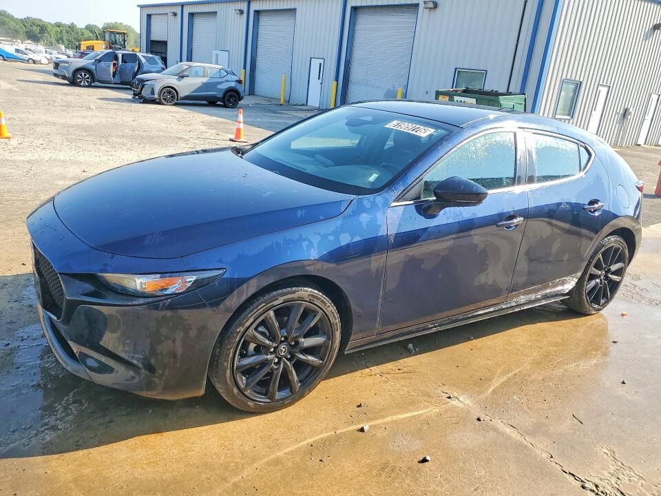 2024 MAZDA Mazda3