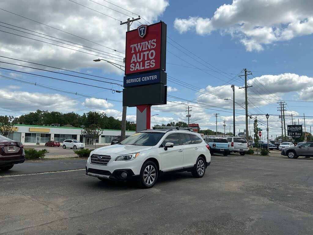 2017 SUBARU Outback