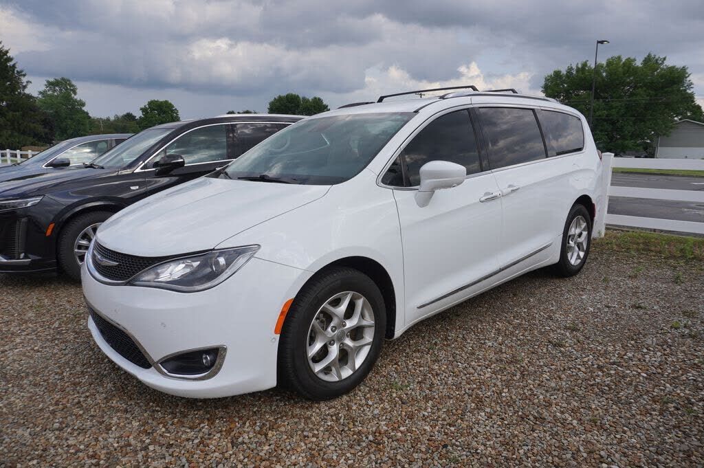 2020 CHRYSLER Pacifica