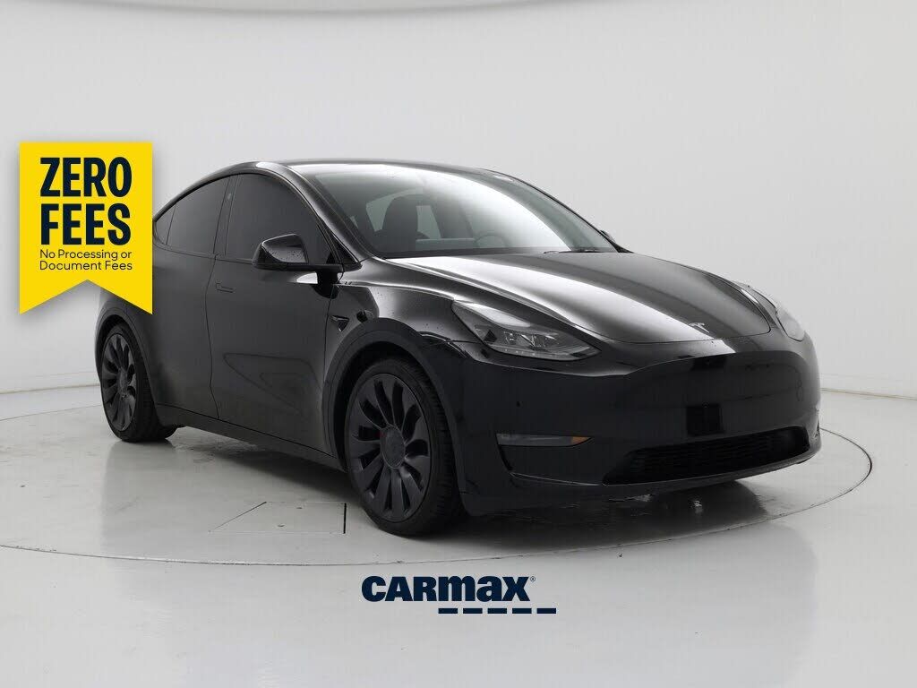 2024 TESLA Model Y